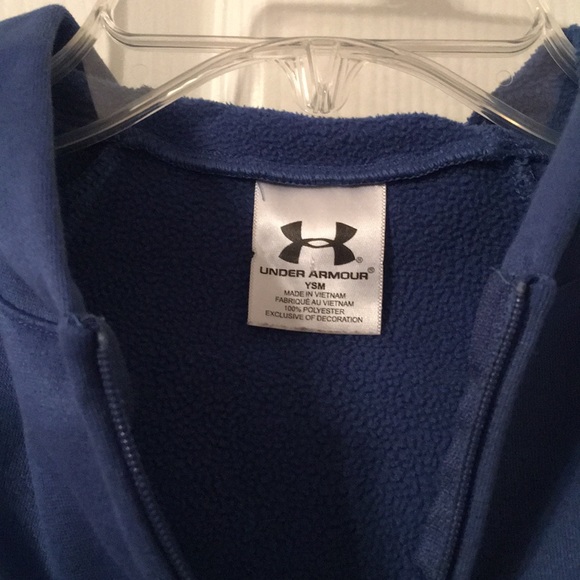 Under armour lightweight fleece jacket. - Picture 5 of 6